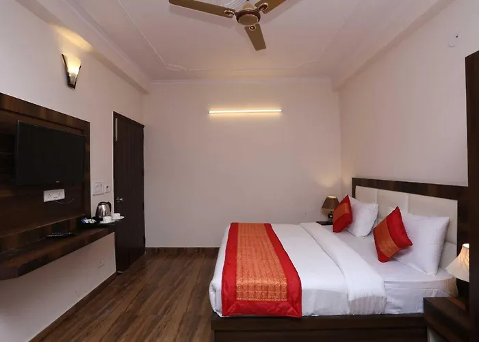 Deluxe King Room